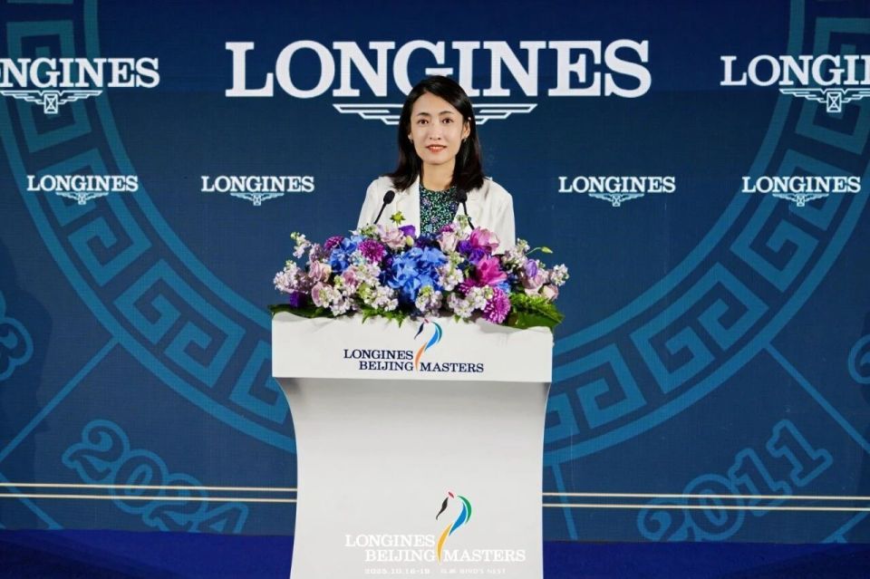 发布会的压, 田纳菲, Ejt